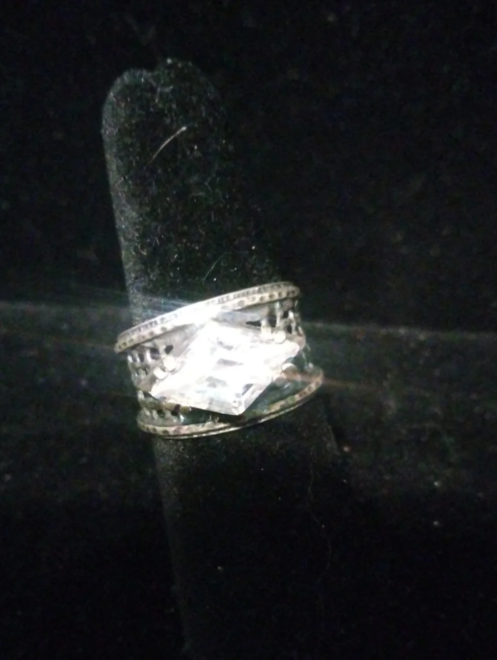 Elegance With Vintage, Silpada Sterling Silver Ring.....Sz 6